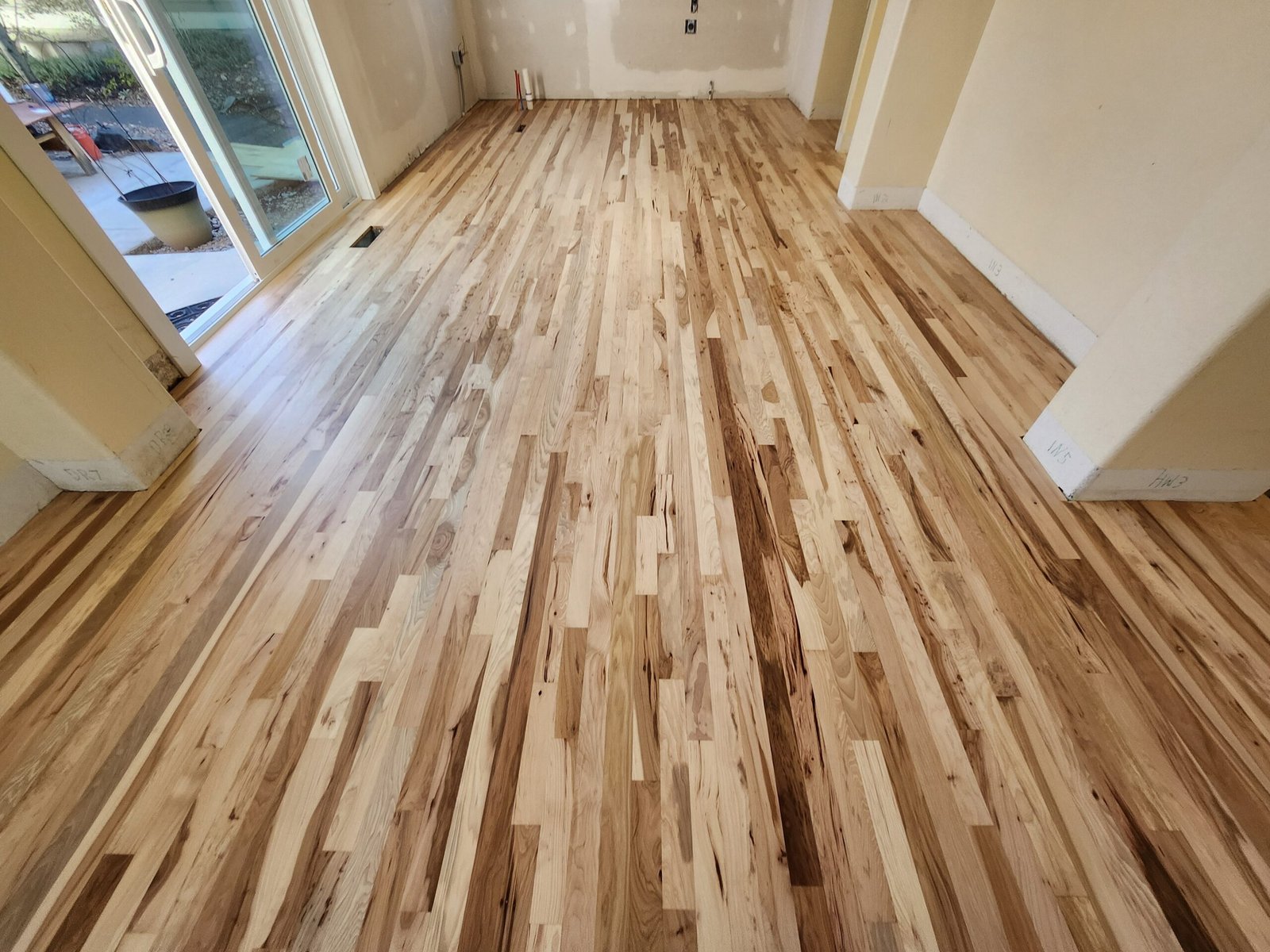 Professional oak hardwood flooring installation by calabrese hardwood flooring in longmont colorado